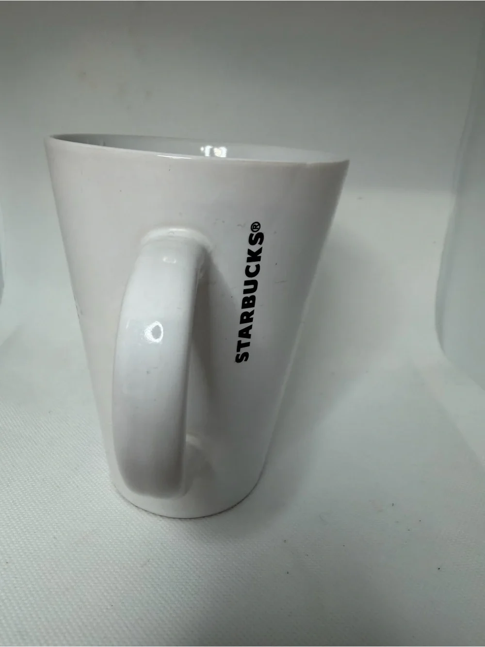 Starbucks Green Mermaid Siren Logo Coffee Cup  12 fl. oz. White 2017